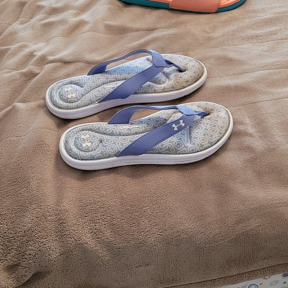Under armour flip flops